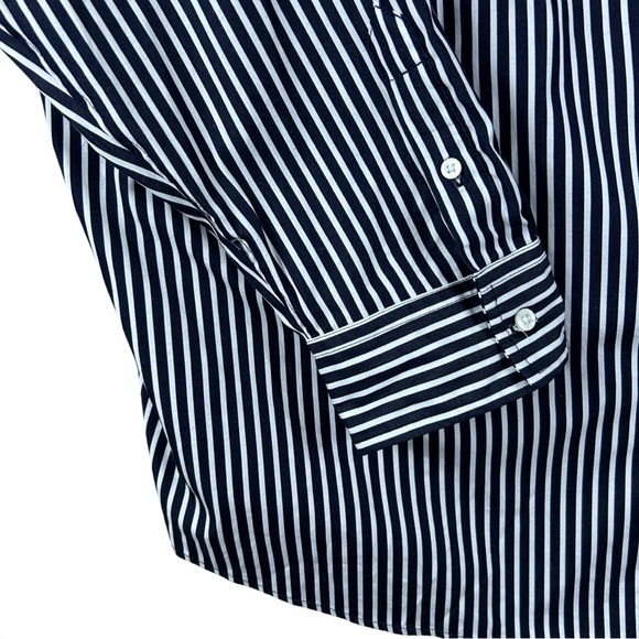 Lauren Ralph Lauren Womens Button Down Shirt Embroidered Crest Size 3X Preppy - Picture 3 of 16